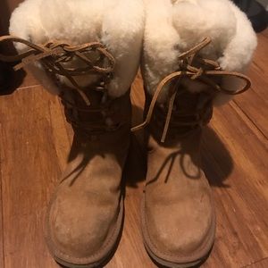 UGG Tan and Cream Winter Boots real genuine shearling